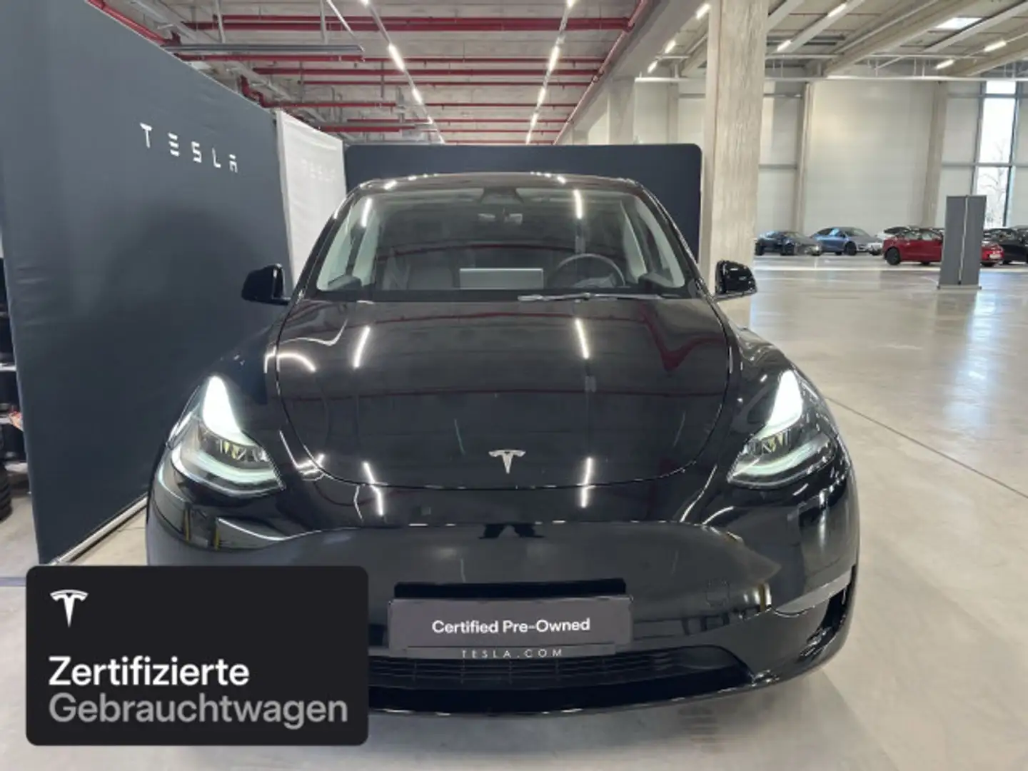 Tesla Model Y Performance Schwarz - 2