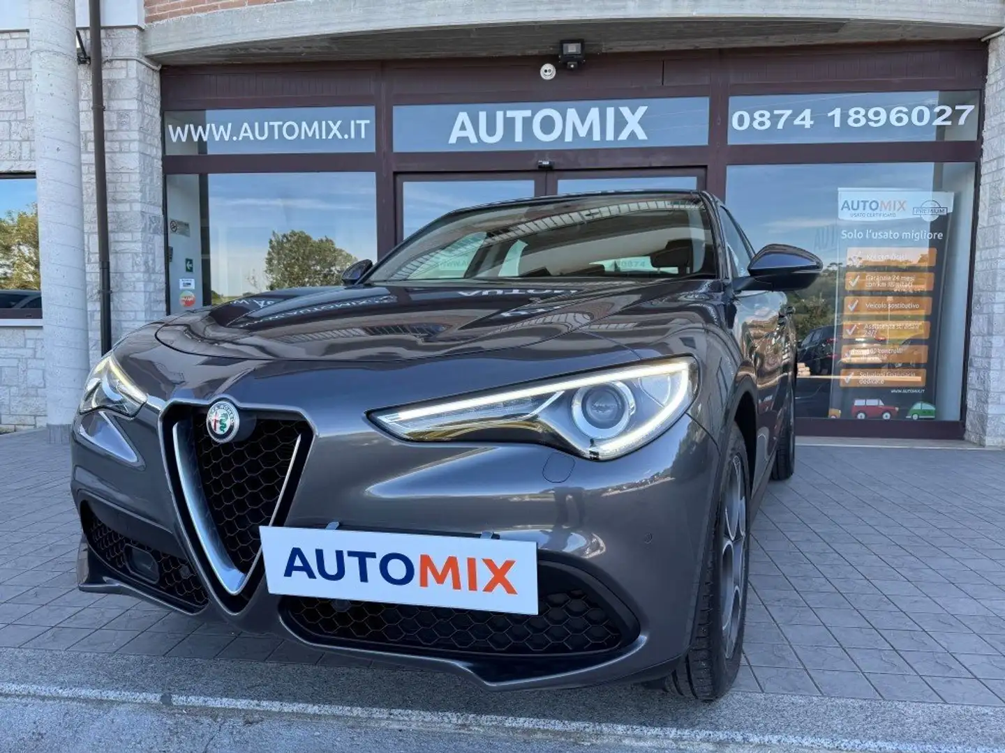 Alfa Romeo Stelvio 2.2 T Business Rwd 180cv Auto Grigio - 1