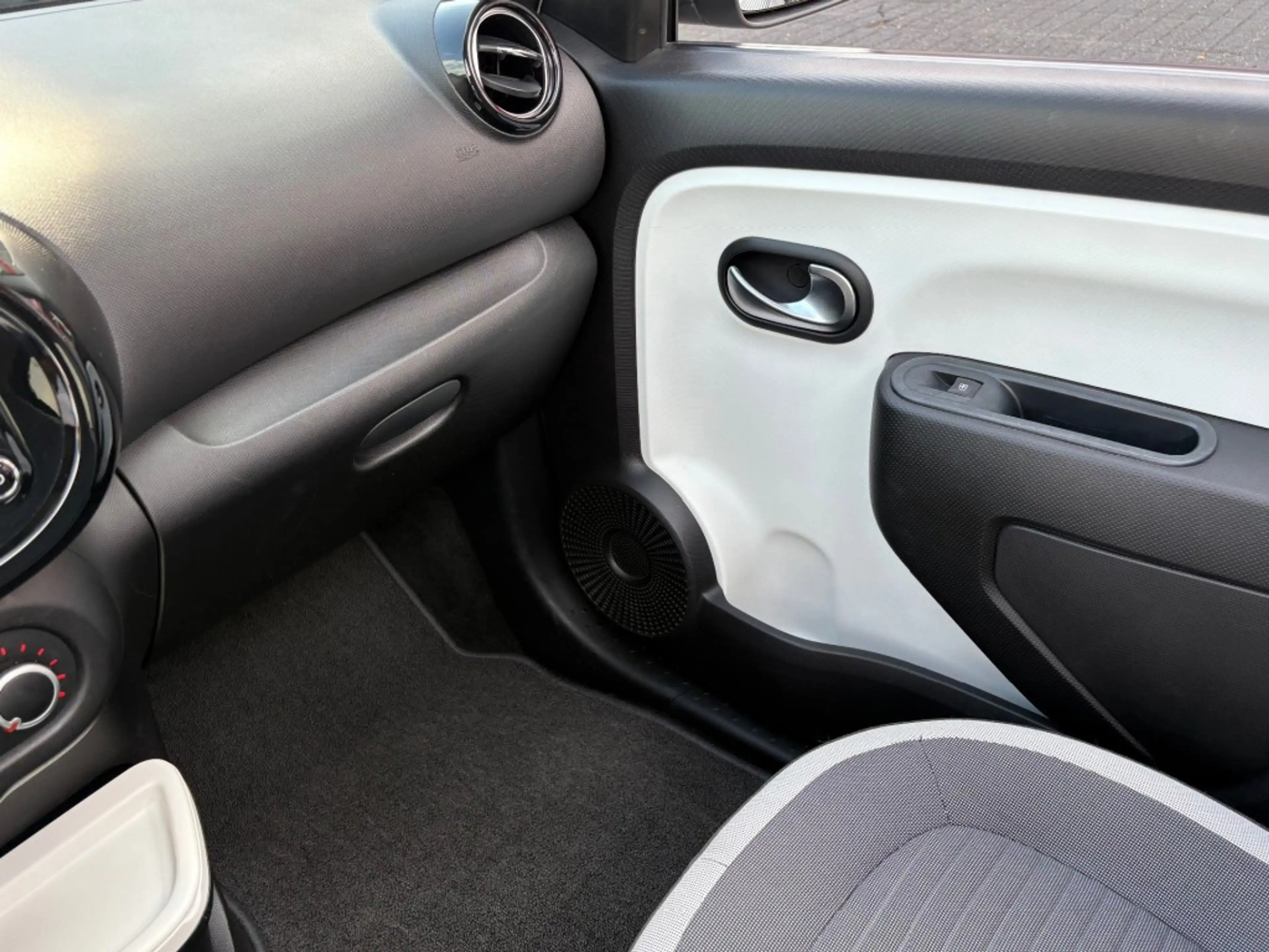Renault Twingo 1.0 SCE DYNAMIQUE CABRIO NAVI CAMERA AIRCO LMV PDC — photo 16