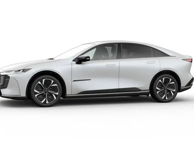 Mazda E Series 6e EV Takumi Bluetooth Head Up Display Navi LED