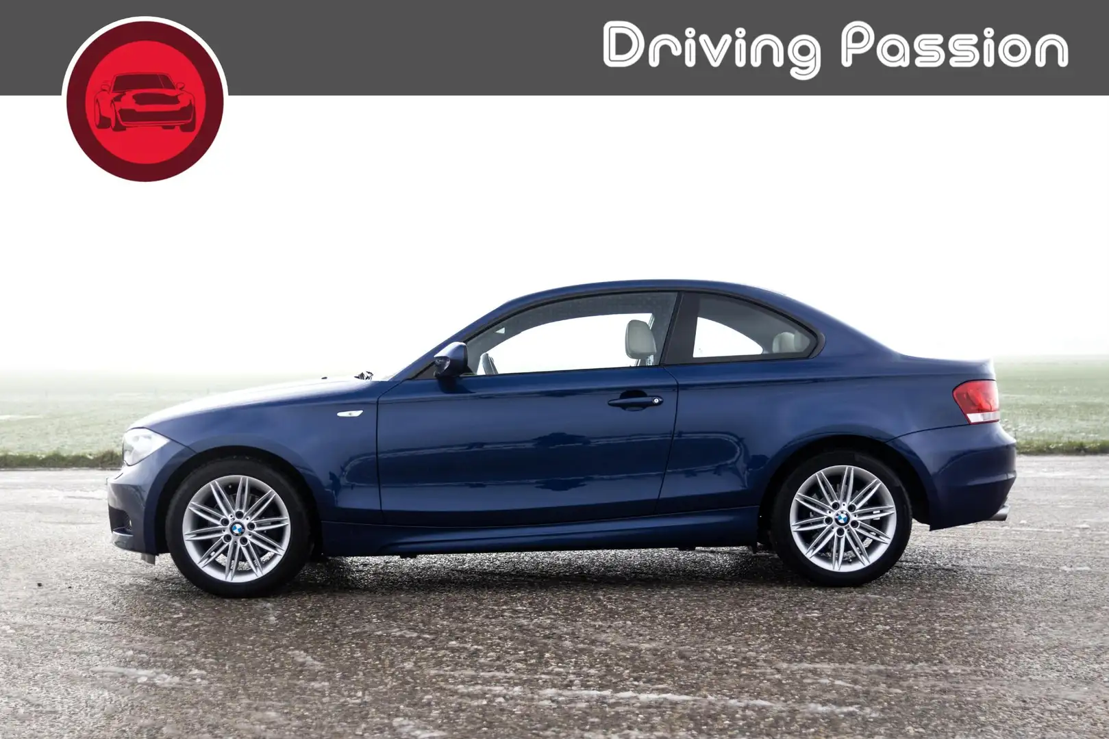 BMW 125 125i M-Sport Coupé E82 | LCI | H/K | Manual | 2 ei Albastru - 1
