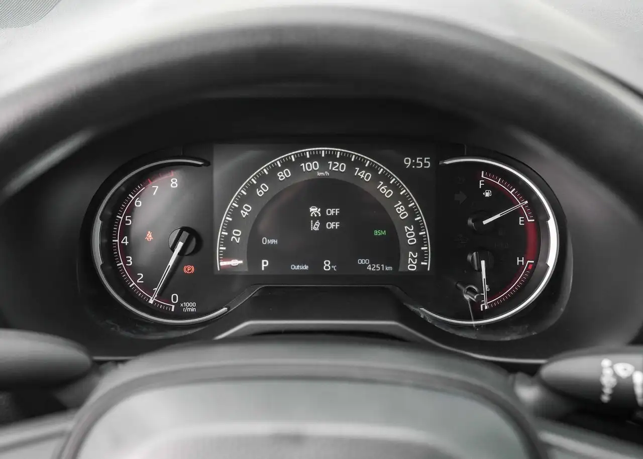 Toyota RAV 4 снимка Toyota RAV 4