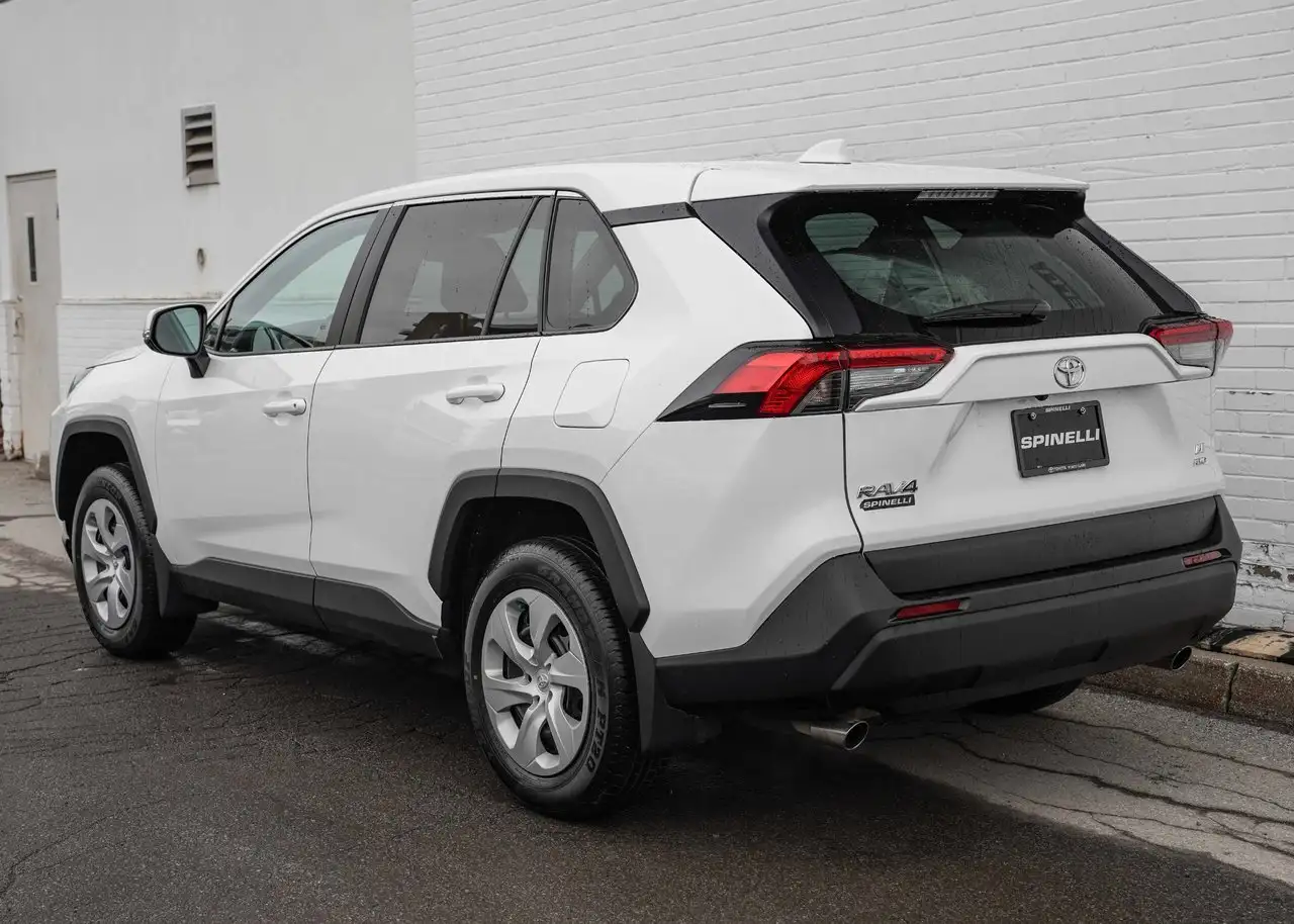 Toyota RAV 4 снимка Toyota RAV 4