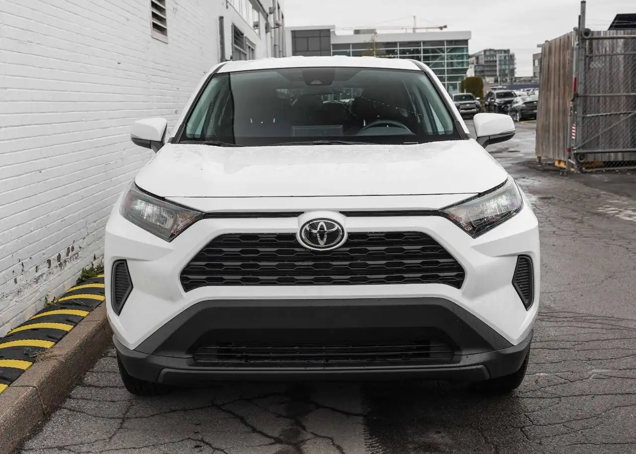 Toyota RAV 4 снимка Toyota RAV 4