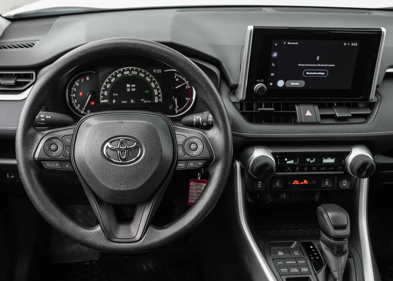 Toyota RAV 4 снимка Toyota RAV 4