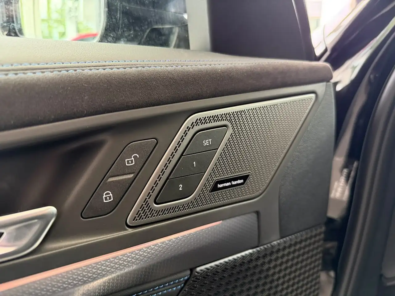 BMW X1 M35i*PANO,AHK,MEMORY,H&K,360GRAD* 16