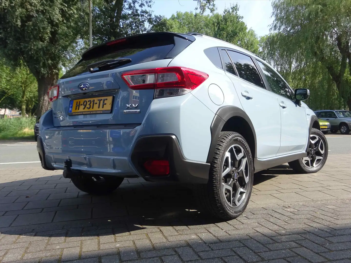 Subaru XV 2.0i e-BOXER 150pk CVT Premium | Leder | Trekh. | Grijs - 2