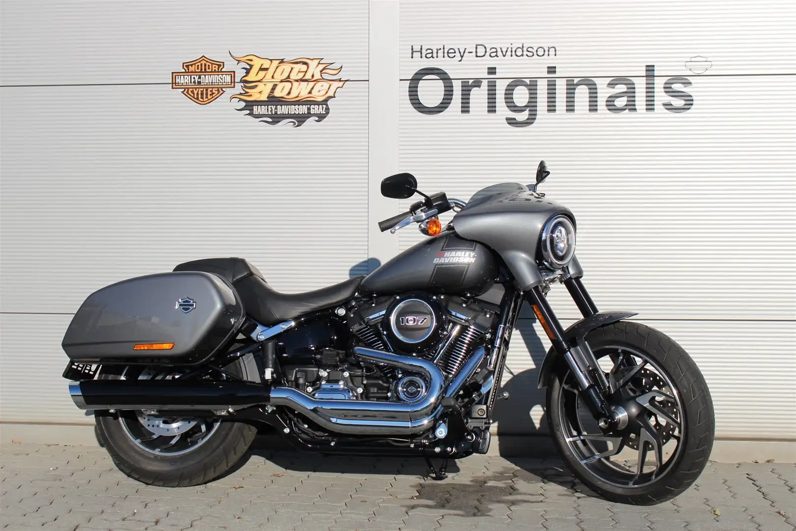 Harley-Davidson Softail Modeljahr 2022, Gauntlet Gray Metallic Grau - 2