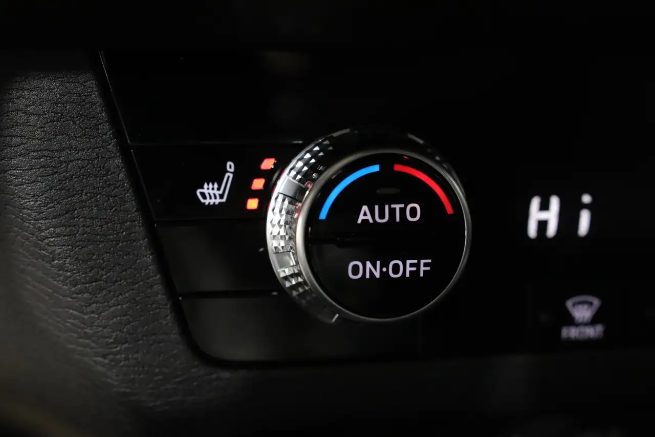 Mitsubishi Outlander снимка Mitsubishi Outlander