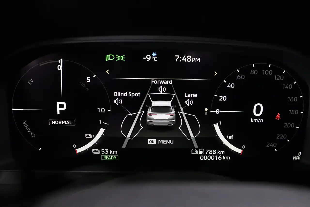 Mitsubishi Outlander снимка Mitsubishi Outlander