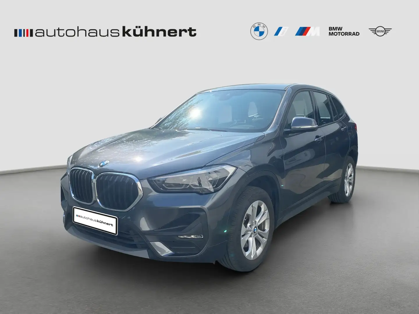 BMW X1 SDRIVE18I Advantage LED SpurAss Navi PDC Grijs - 1