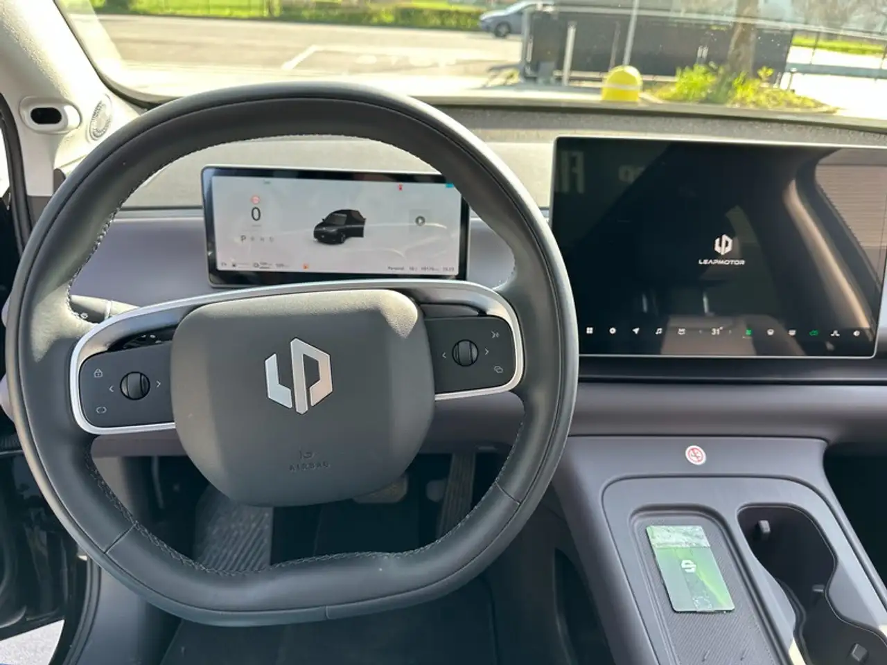 Leapmotor C10 REEV Design 5