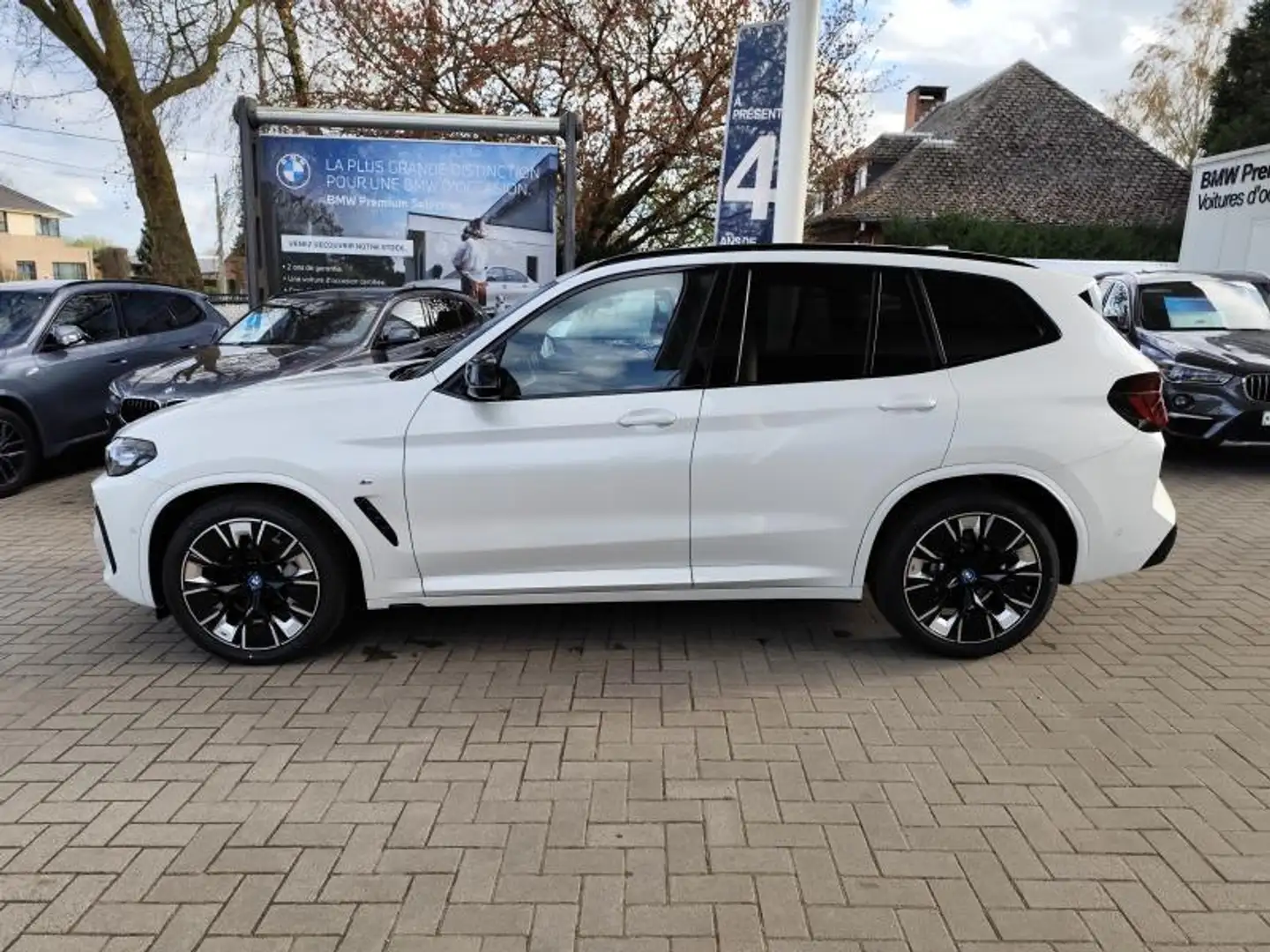 BMW iX3 Impressiv Wit - 2