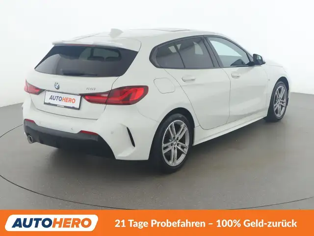 BMW 1 Series view 6