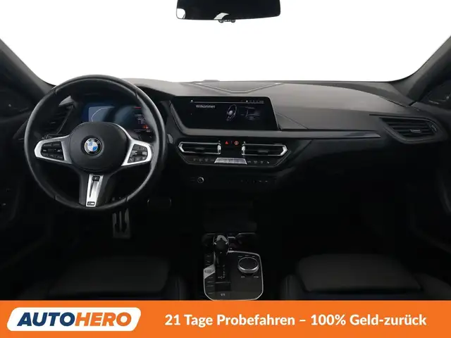 BMW 1 Series view 12