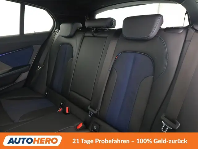 BMW 1 Series view 14