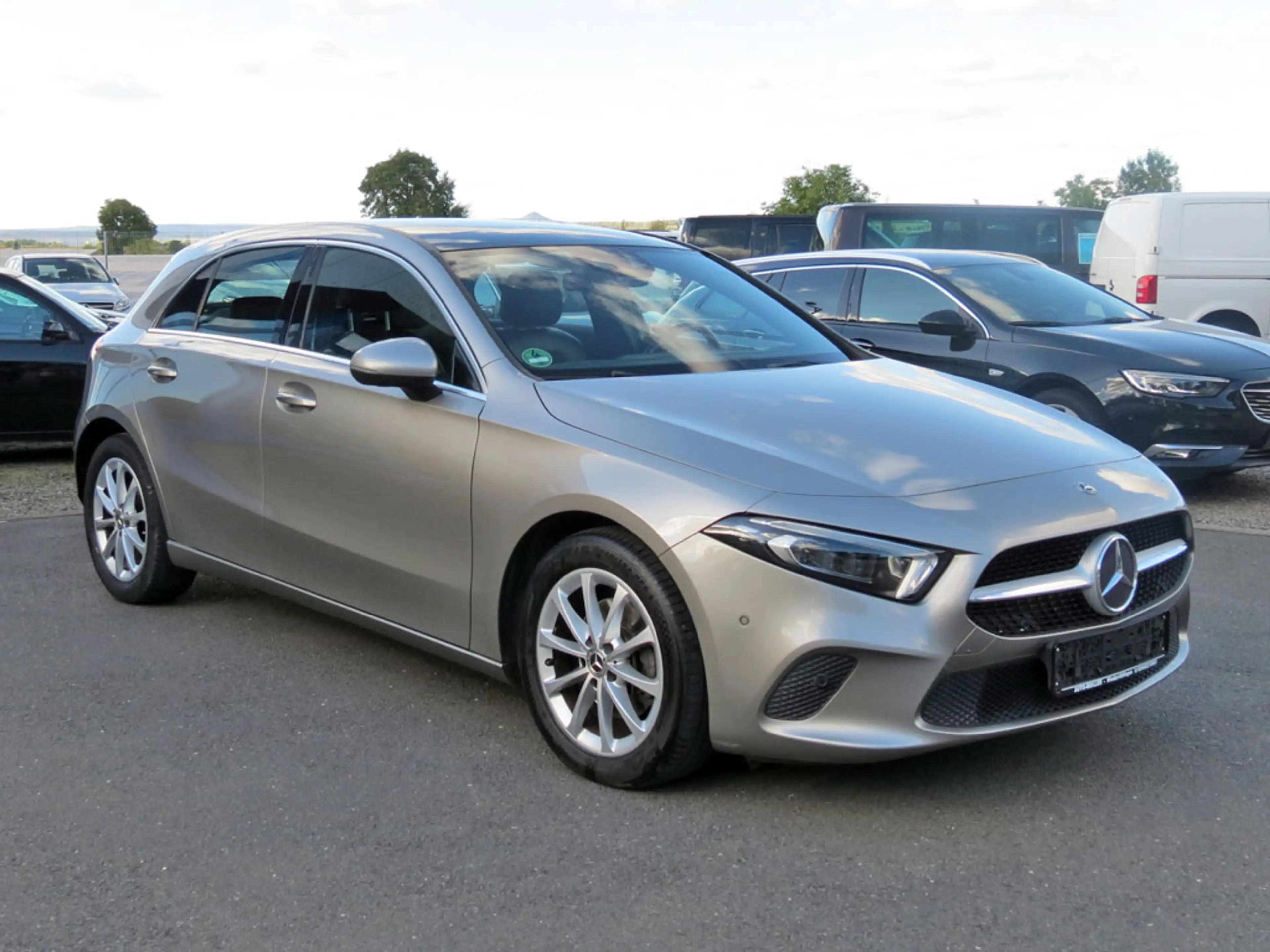 Mercedes-Benz A 200 d Progressive Multibeam-LED Navi Distr.+ — photo 4