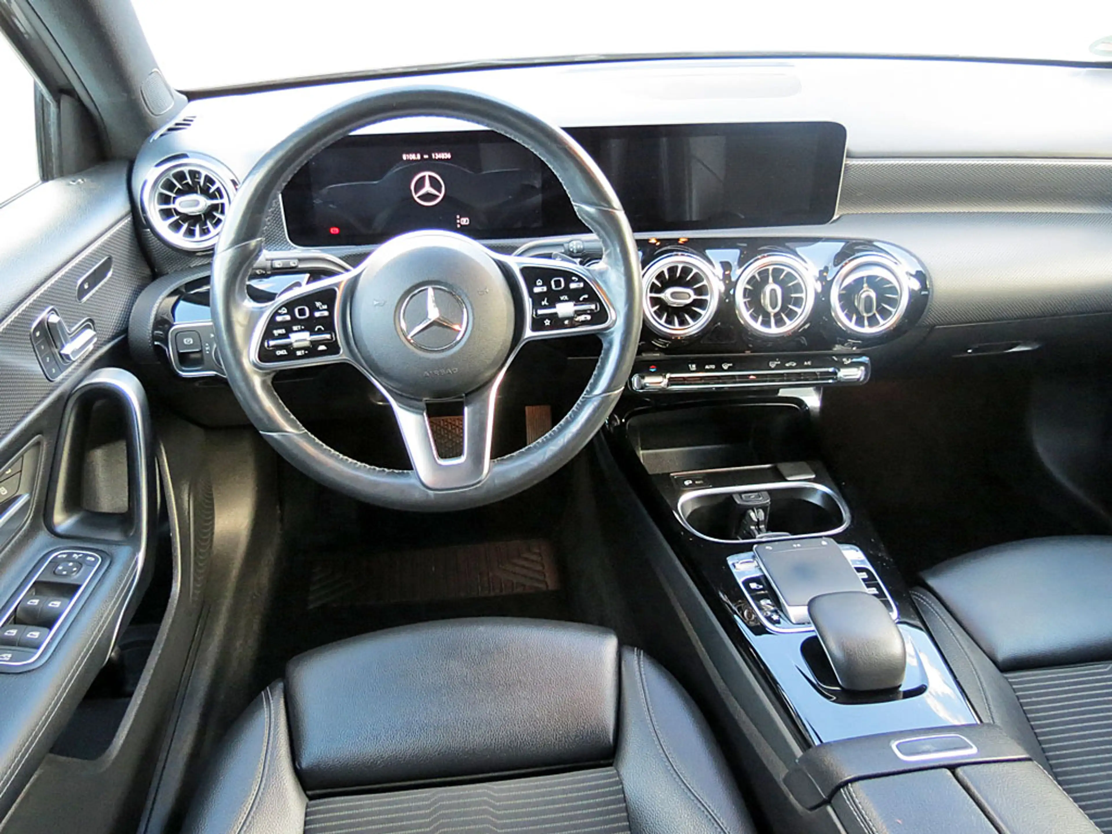 Mercedes-Benz A 200 d Progressive Multibeam-LED Navi Distr.+ — photo 9