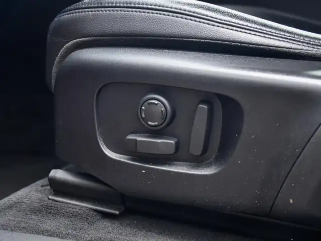 Land Rover Range Rover Evoque view 14