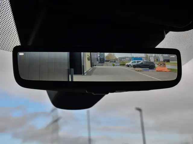 Land Rover Range Rover Evoque view 10