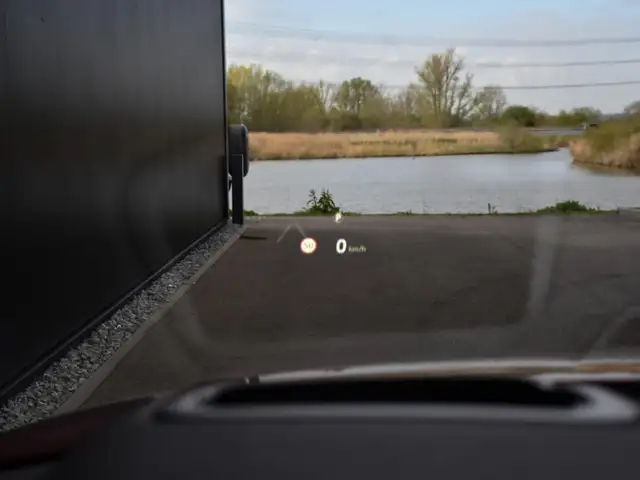 Land Rover Range Rover Evoque view 13
