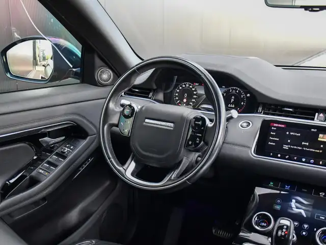 Land Rover Range Rover Evoque view 11