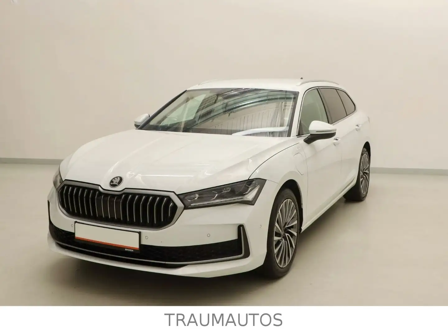 Skoda Superb 1.5 TSI iV 150kW L&K *AHK*DCC Weiß - 1