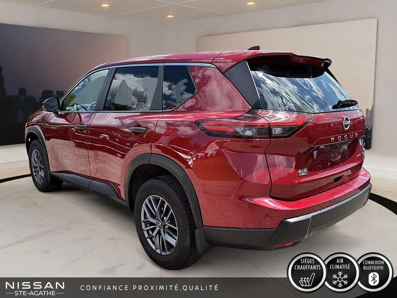 Nissan Rogue fotografie Nissan Rogue