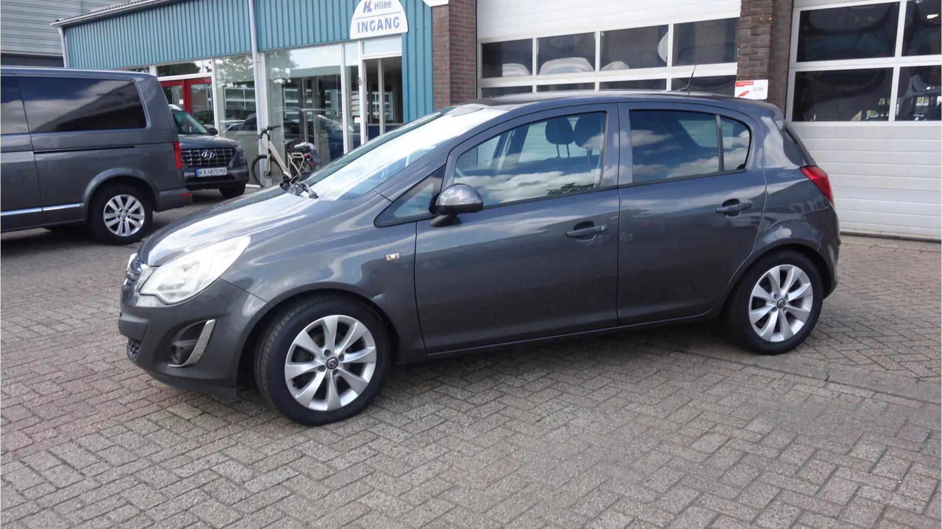 Opel Corsa 1.4-16V Anniversary Edition Gris - 1