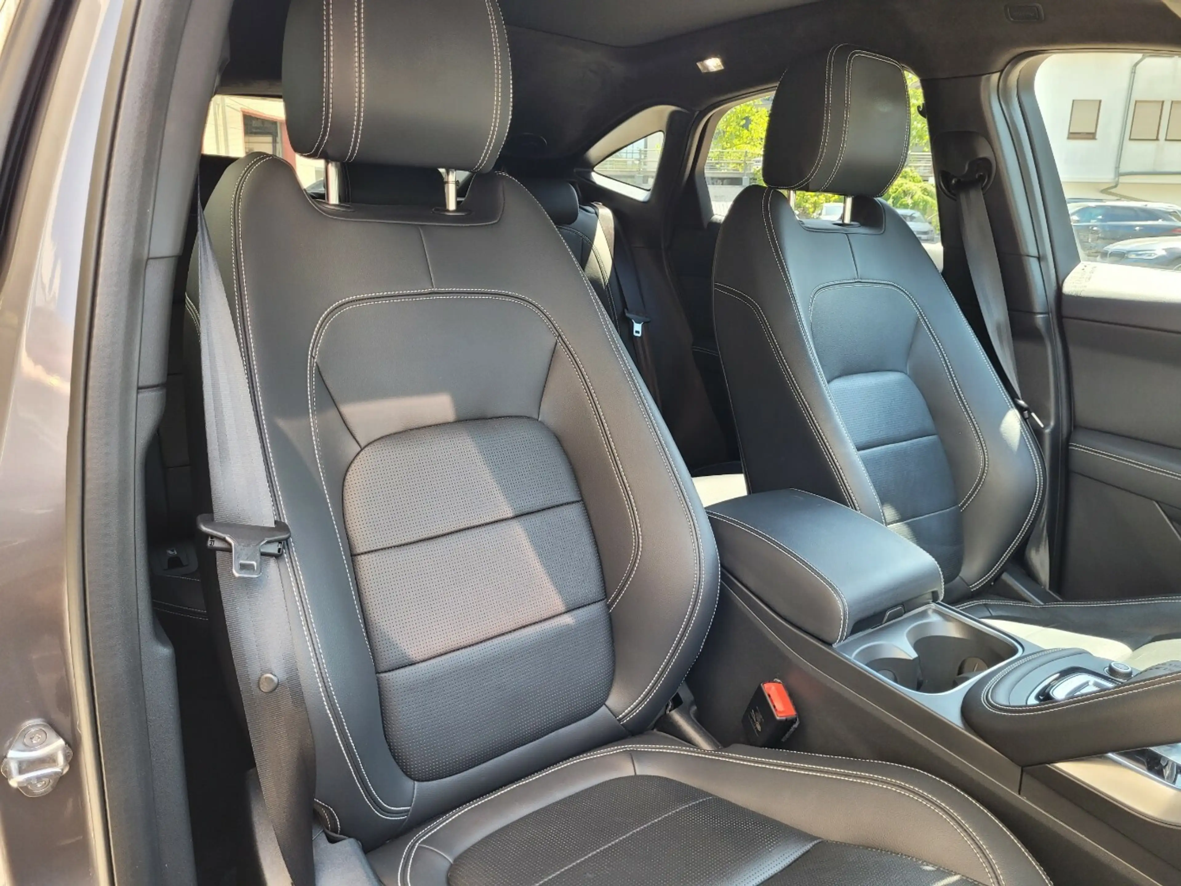 Jaguar E-Pace D200 AWD R-Dynamic Black*Garantie2028* — photo 9