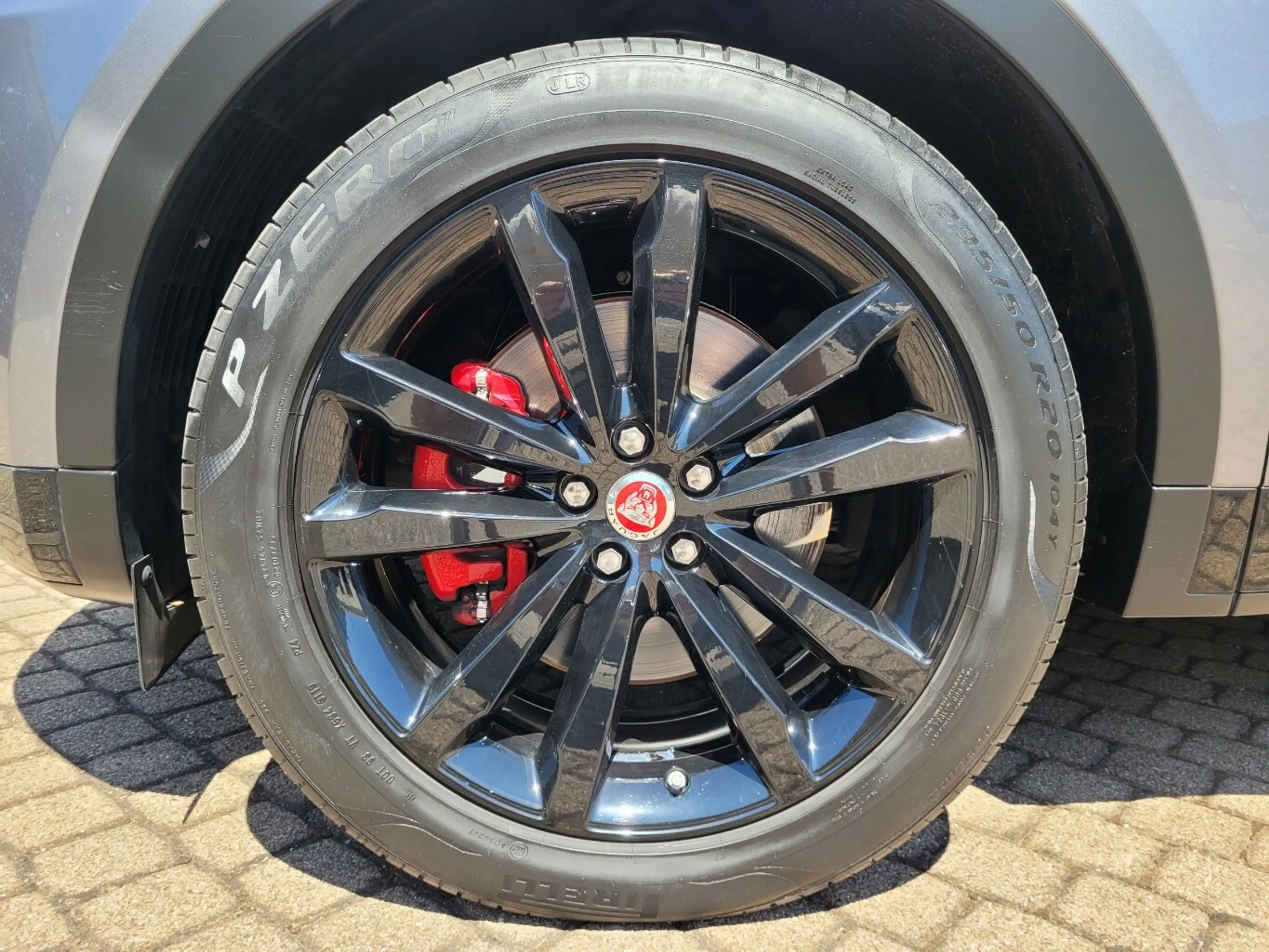 Jaguar E-Pace D200 AWD R-Dynamic Black*Garantie2028* — photo 6