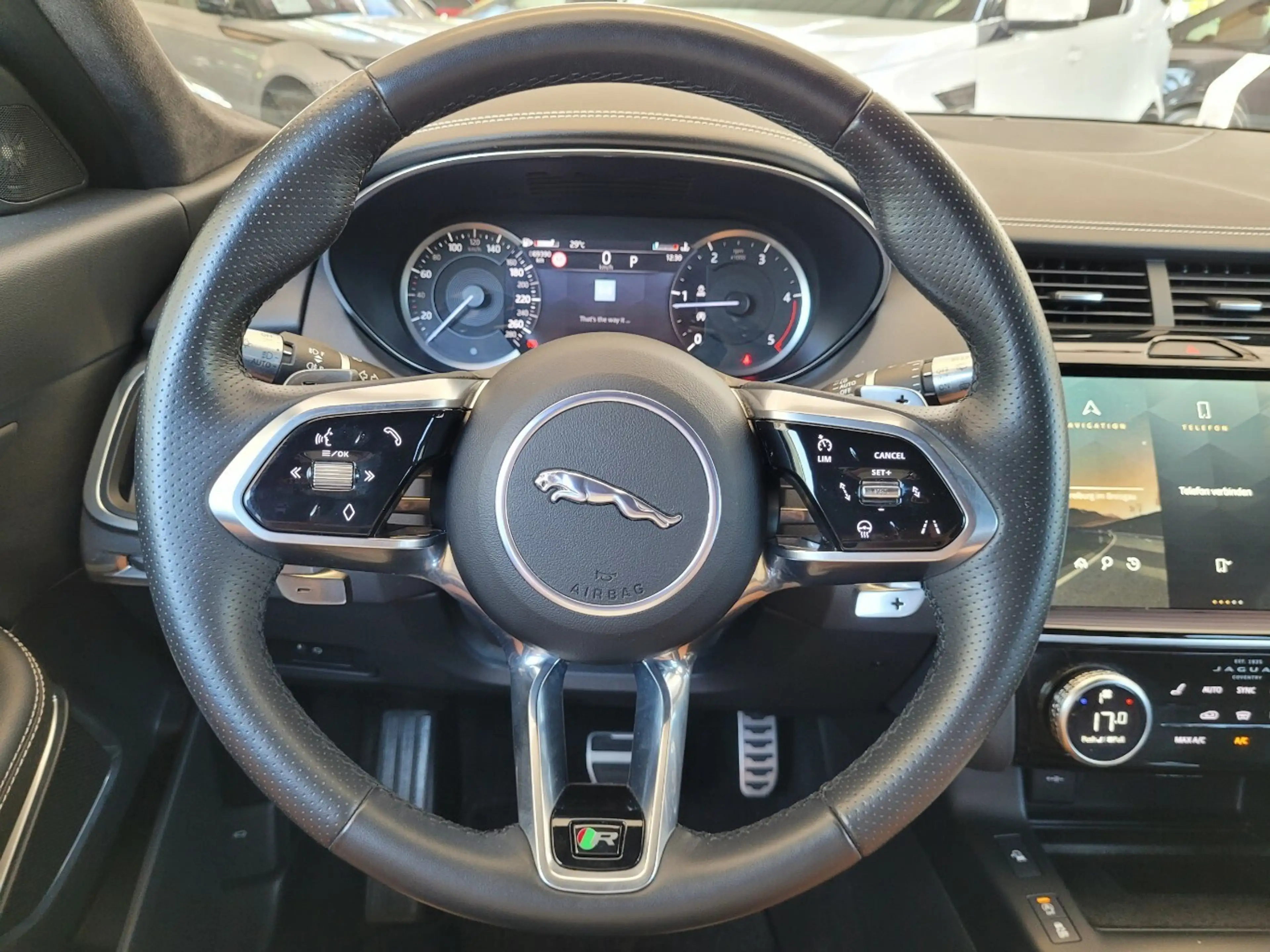 Jaguar E-Pace D200 AWD R-Dynamic Black*Garantie2028* — photo 13