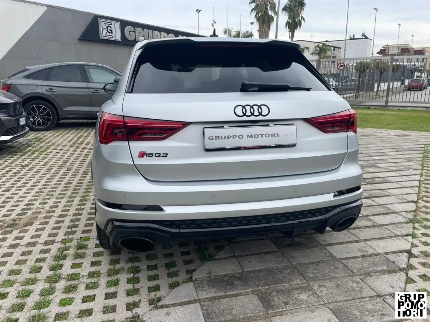 Audi Q3 RS  quattro S tronic Gris - 2
