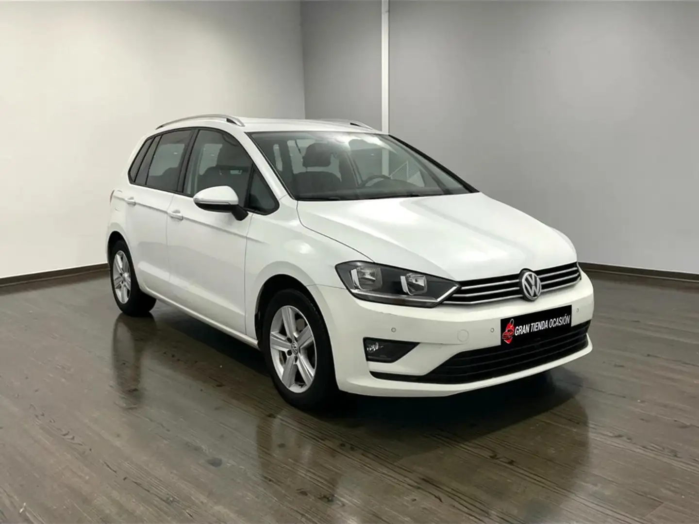 Volkswagen Golf 1.6TDI Advance 85kW Weiß - 2