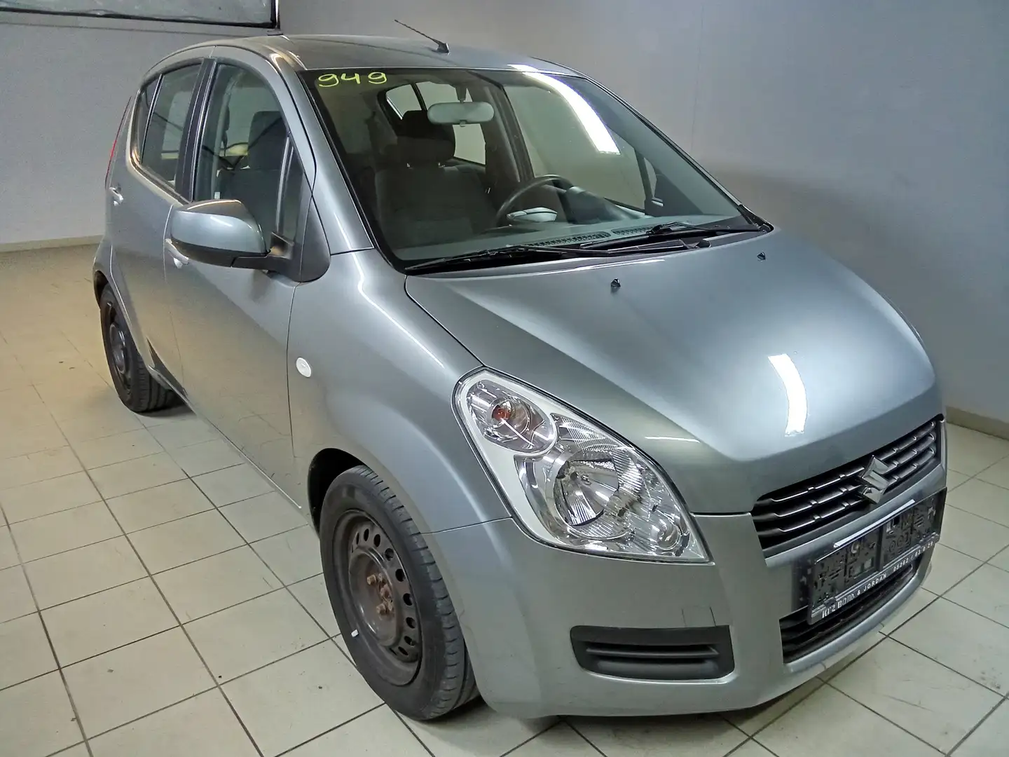 Suzuki Splash Basic Grau - 2