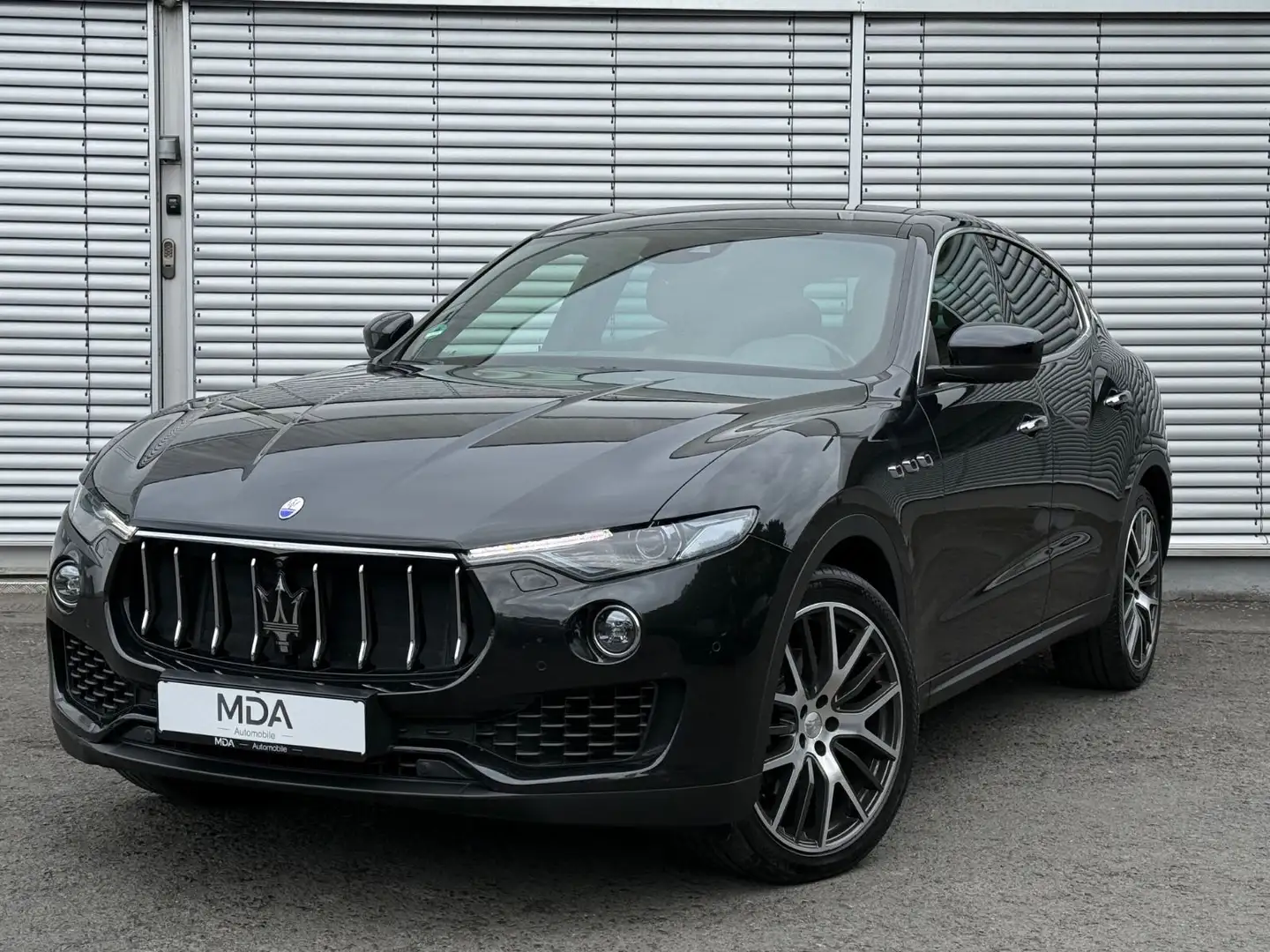 Maserati Levante 3.0V6 Diesel 2.Hd KeyGo 21-Zoll Schwarz - 2
