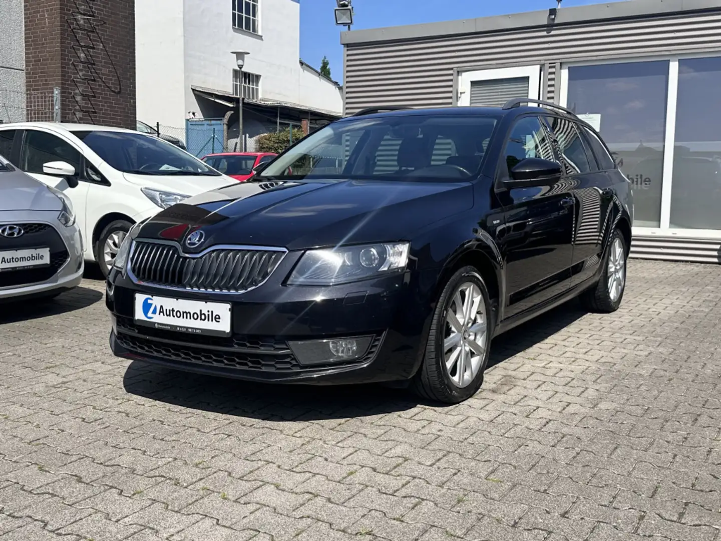 Skoda Octavia 2.0 TDI Joy DSG - 1