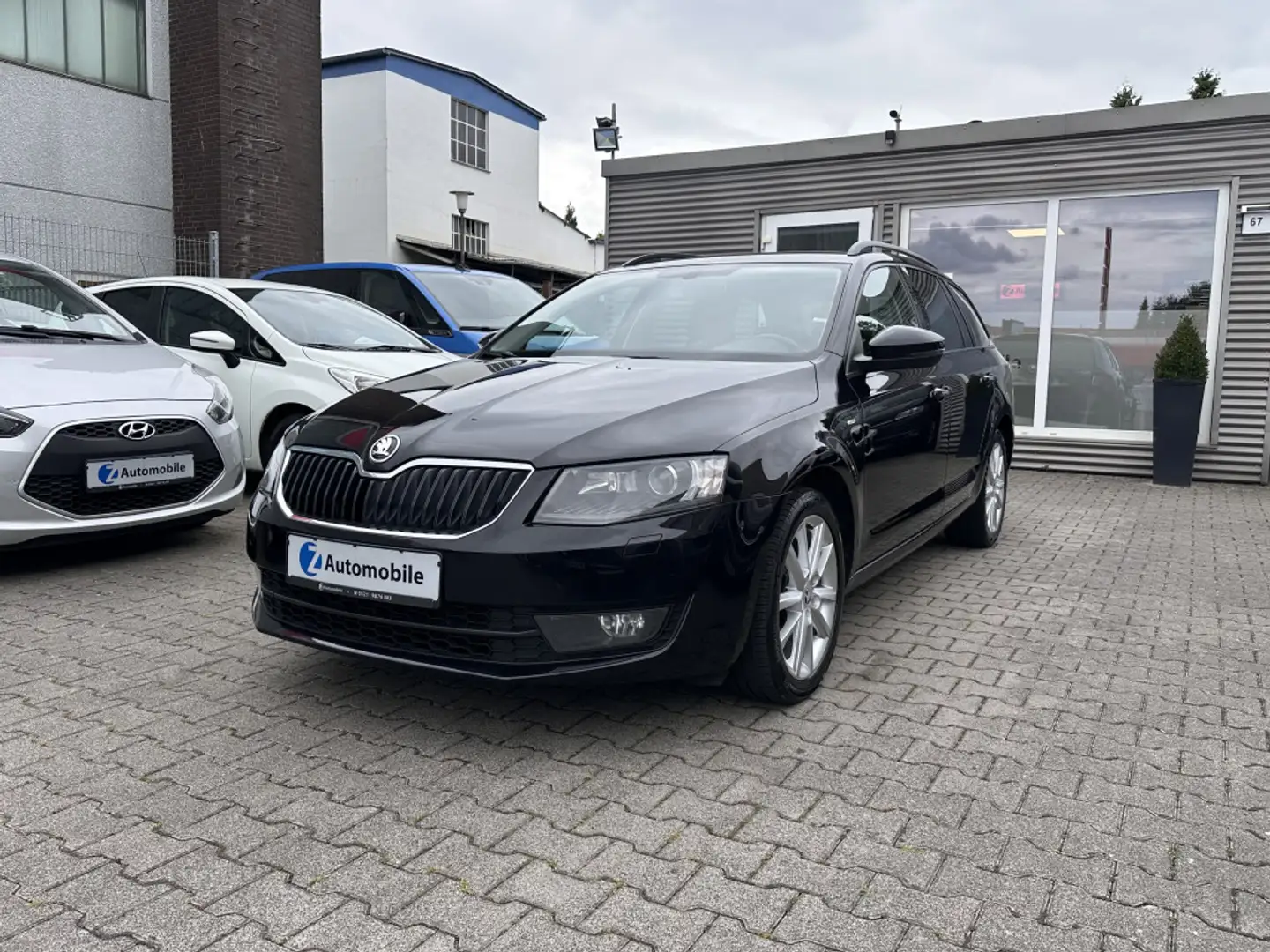 Skoda Octavia 2.0 TDI Joy DSG - 2