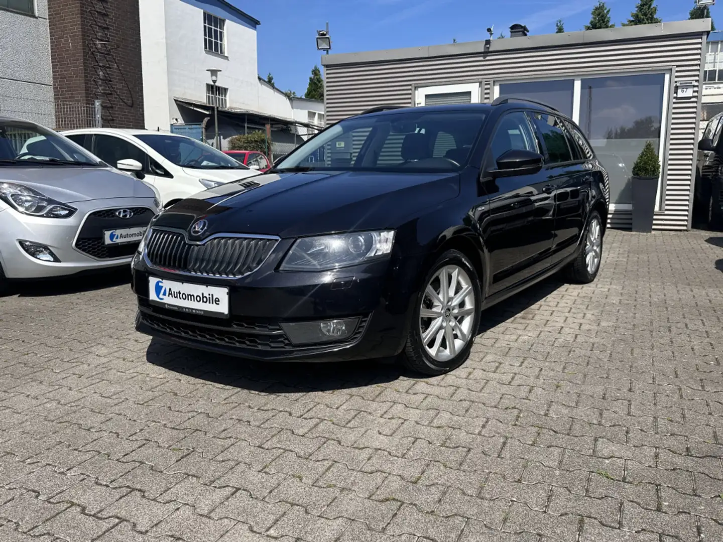 Skoda Octavia 2.0 TDI Joy DSG - 2