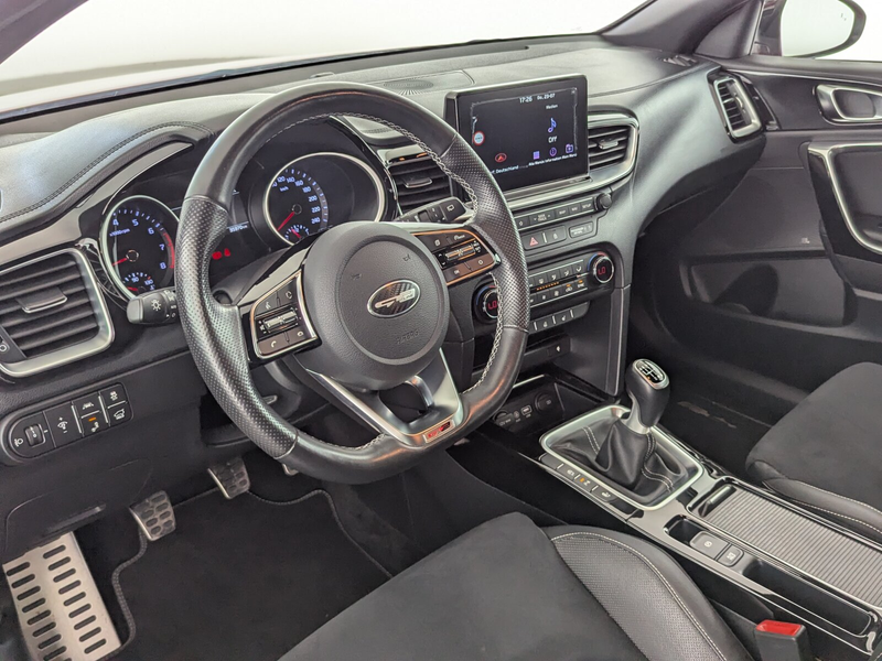Kia ProCeed / pro_cee'd Proceed 1.4 T-GDI GT Line LED+NAVI+SHZ+RFK+ — photo 15