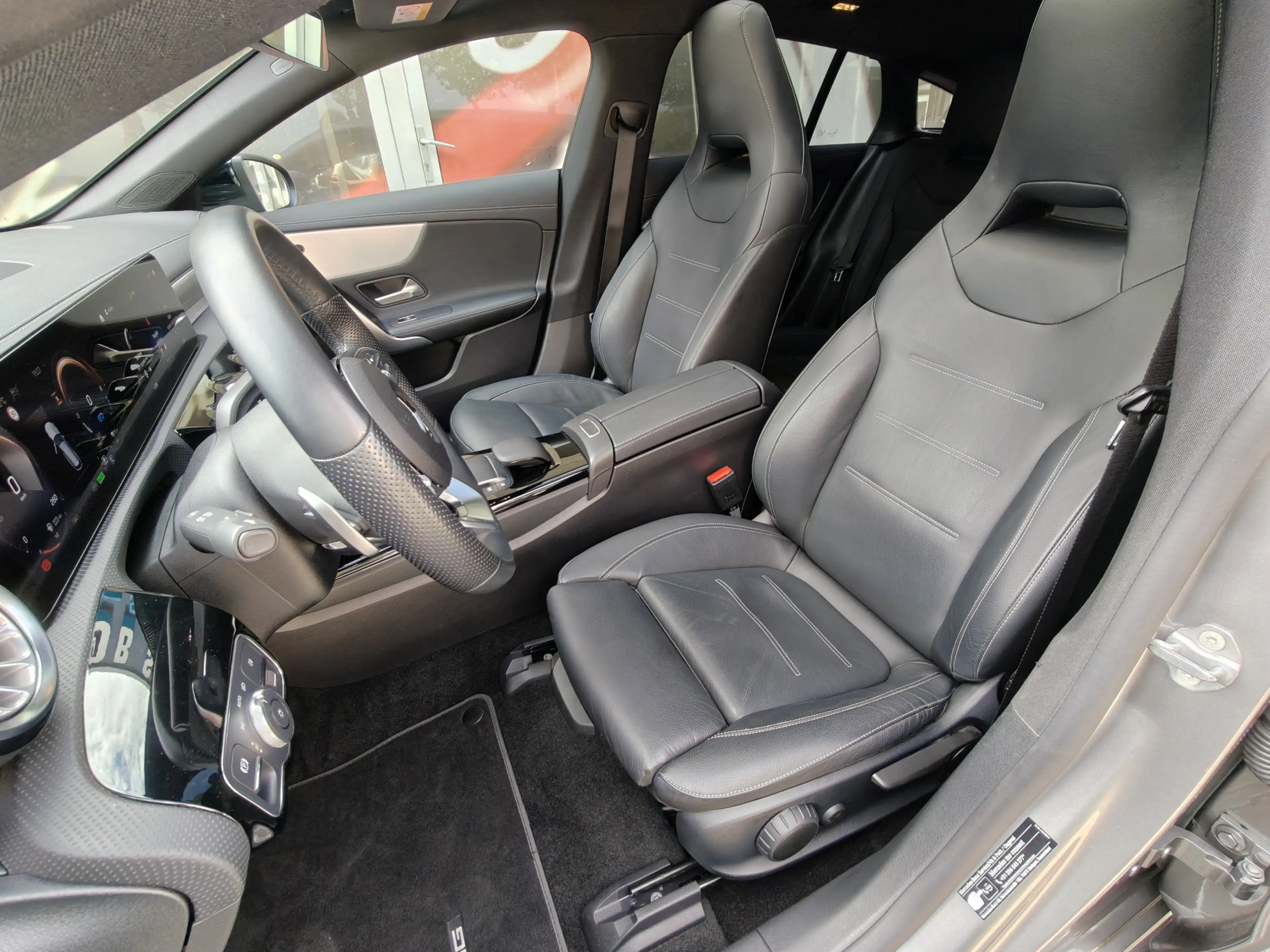 Mercedes-Benz CLA 250 E Premium Plus / 360 Camera / Pano / Adap. Cruise. — photo 4