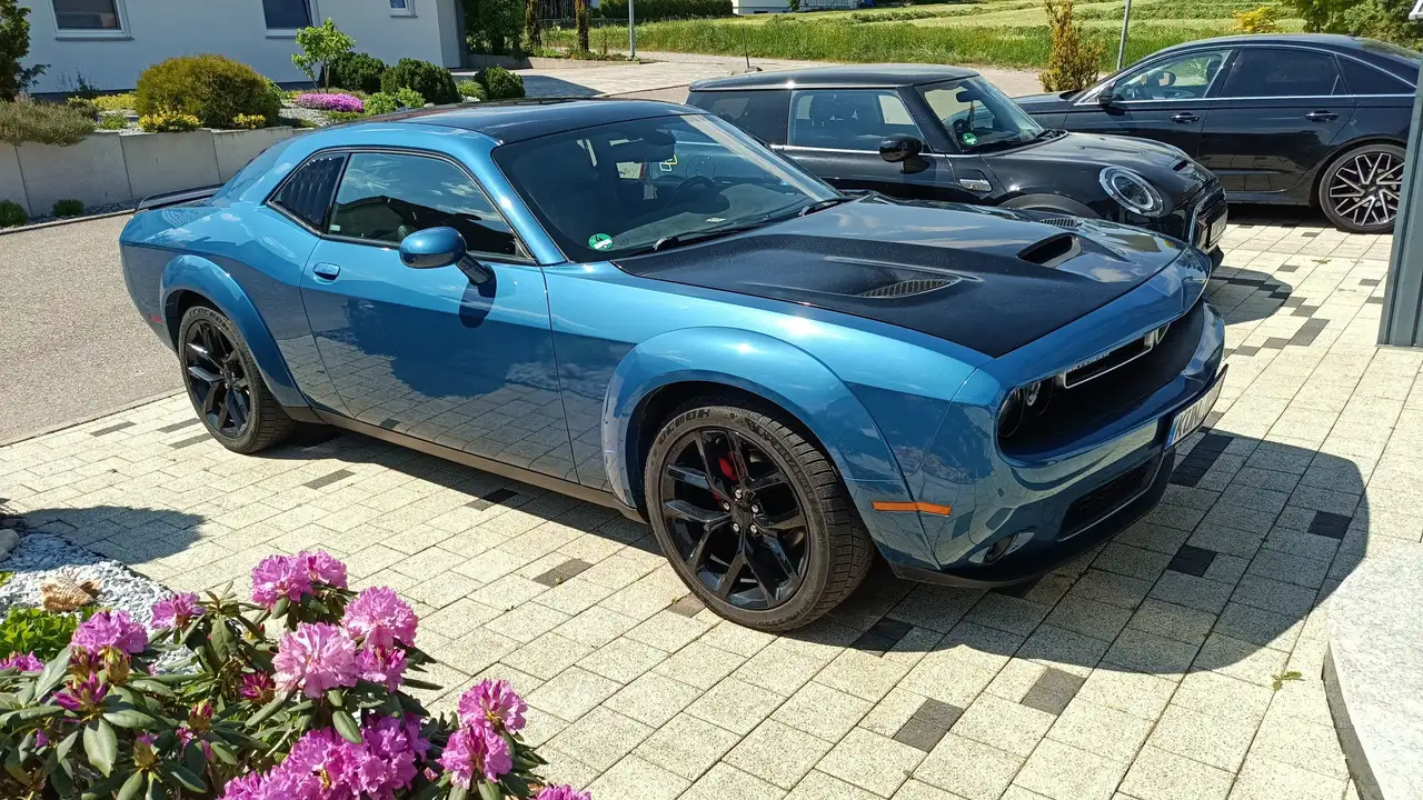 Dodge Challenger