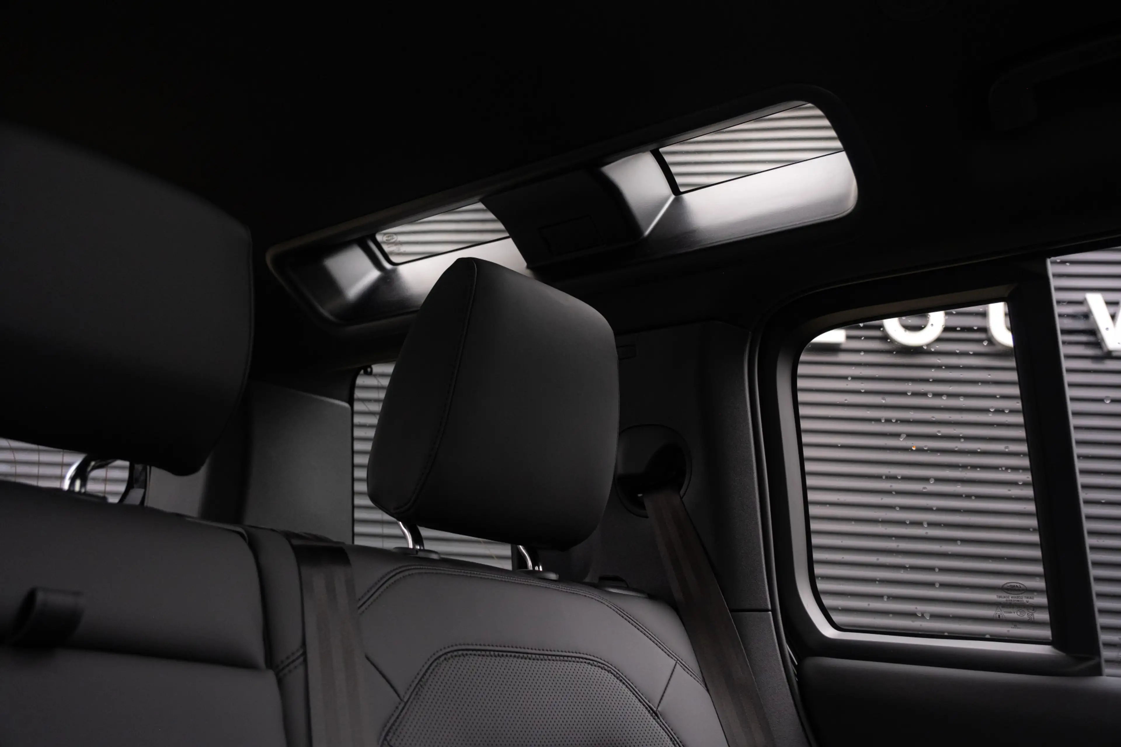 Land Rover Defender P300e 110 Sahara X SE | HNP € 131.300 | Uniek | Im — photo 25