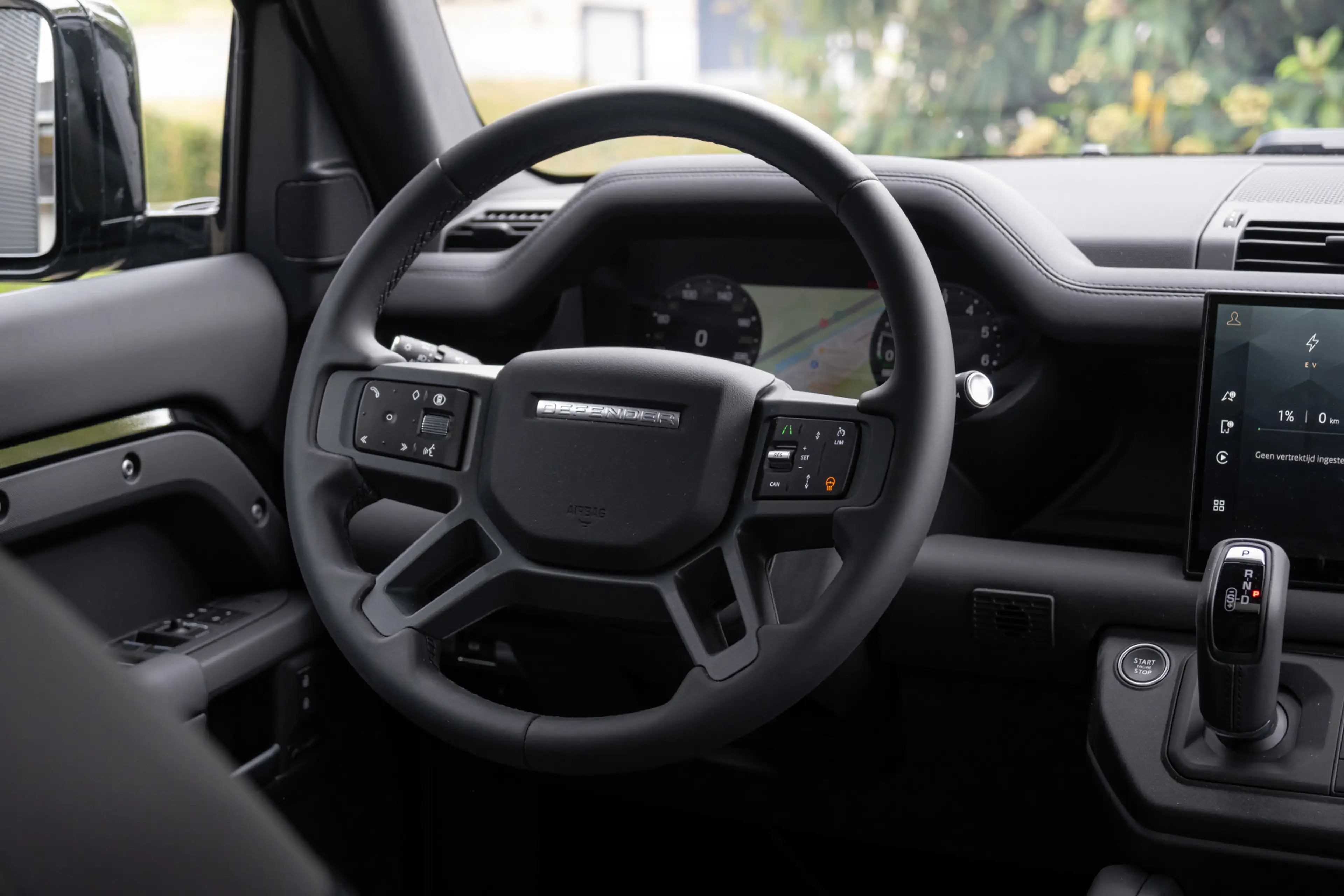 Land Rover Defender P300e 110 Sahara X SE | HNP € 131.300 | Uniek | Im — photo 24