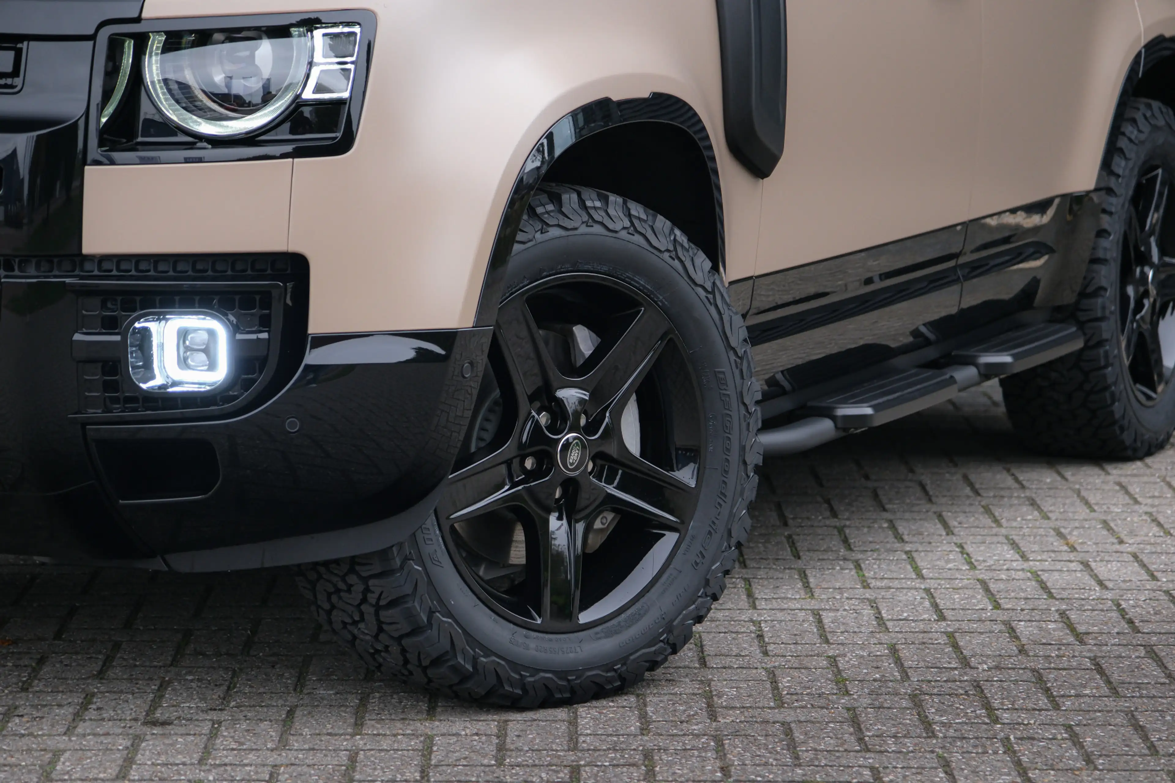 Land Rover Defender P300e 110 Sahara X SE | HNP € 131.300 | Uniek | Im — photo 29
