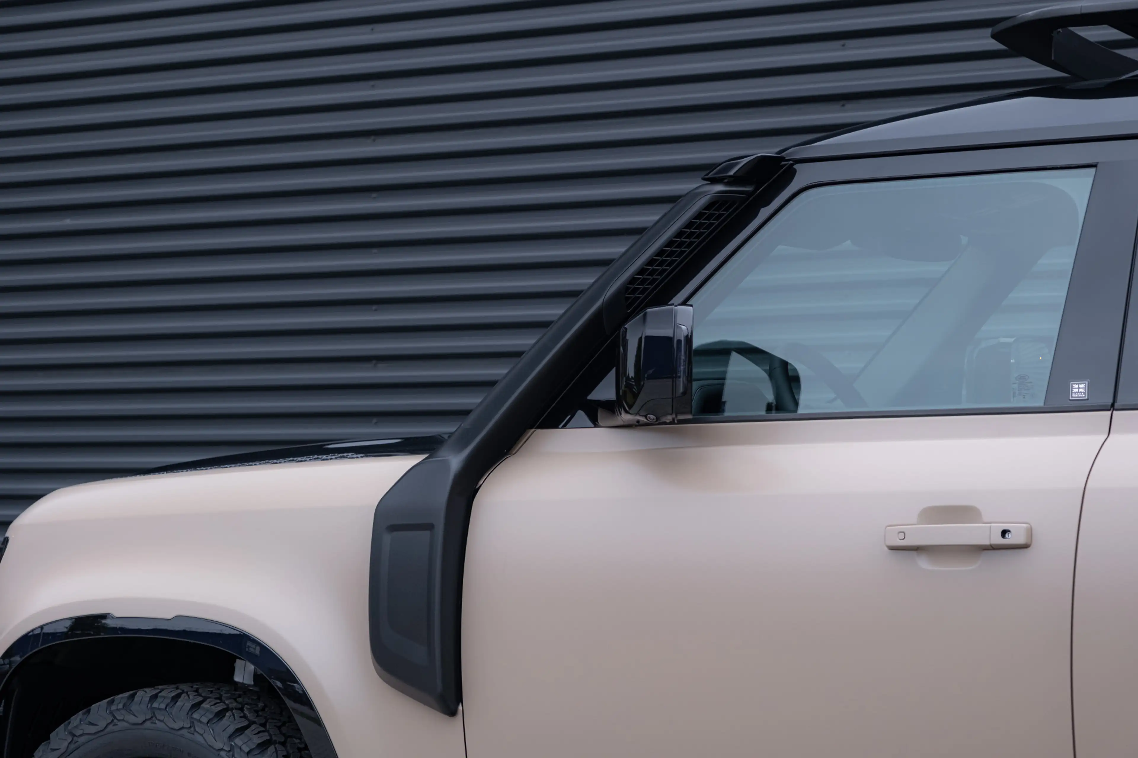 Land Rover Defender P300e 110 Sahara X SE | HNP € 131.300 | Uniek | Im — photo 12