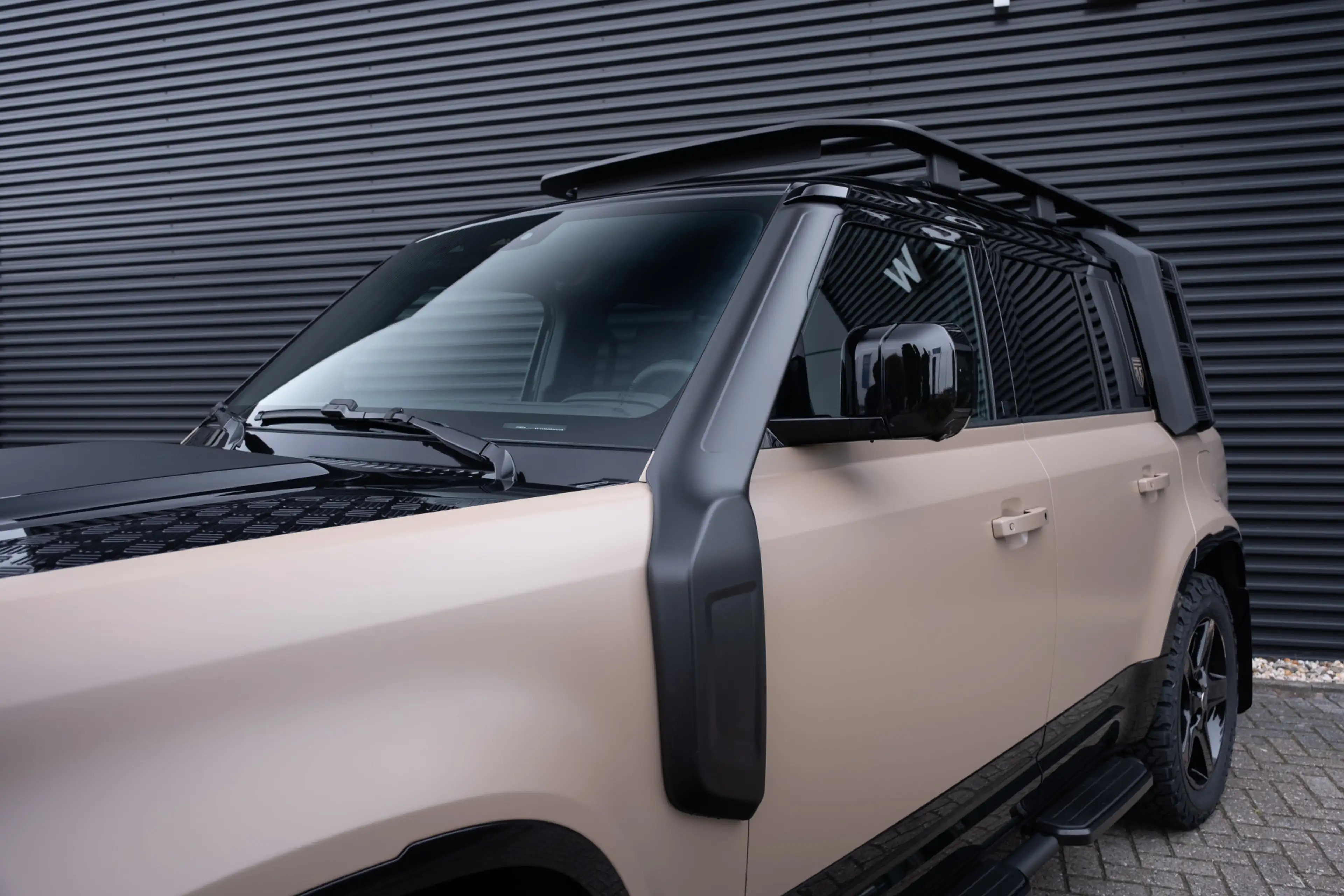 Land Rover Defender P300e 110 Sahara X SE | HNP € 131.300 | Uniek | Im — photo 11