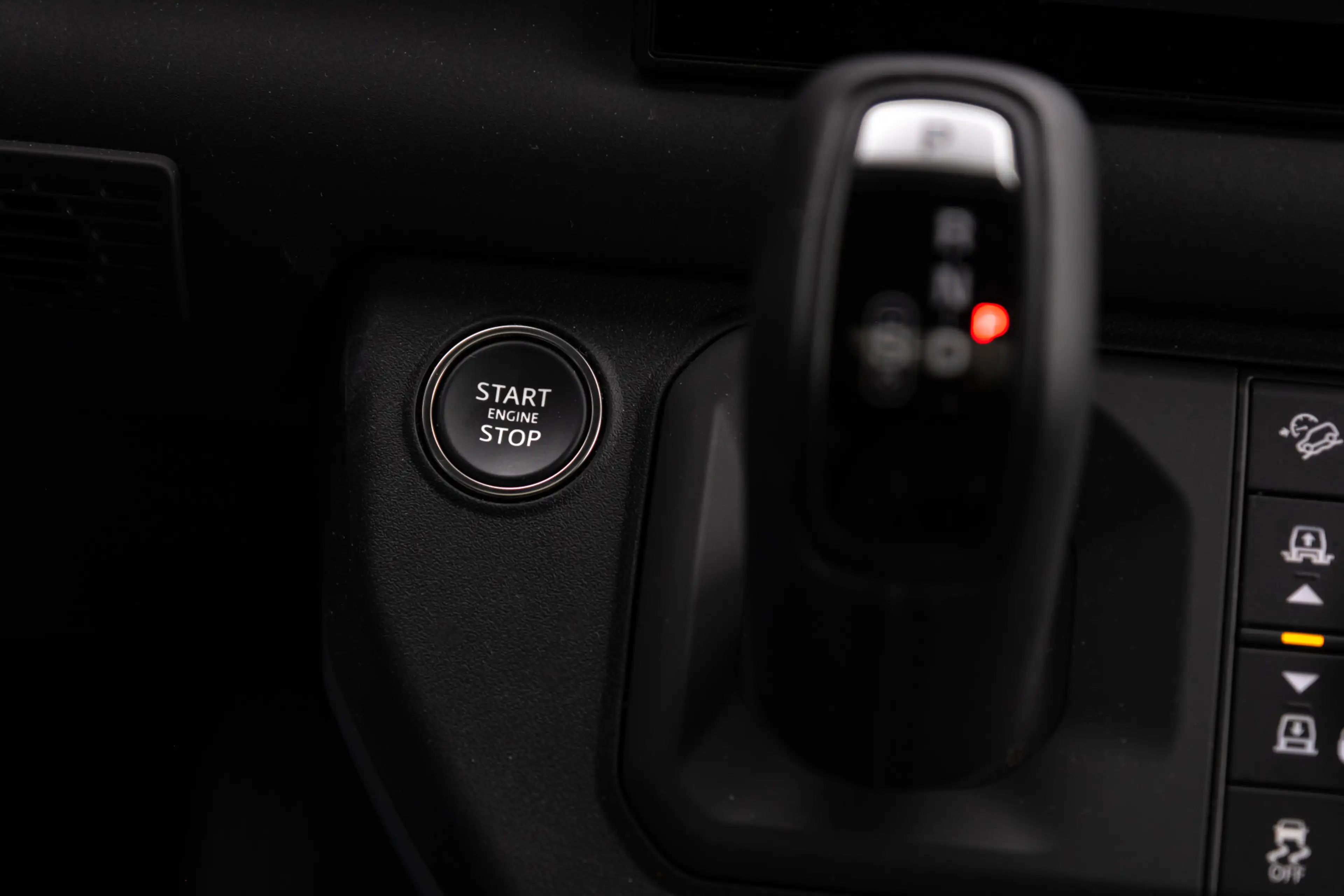 Land Rover Defender P300e 110 Sahara X SE | HNP € 131.300 | Uniek | Im — photo 28