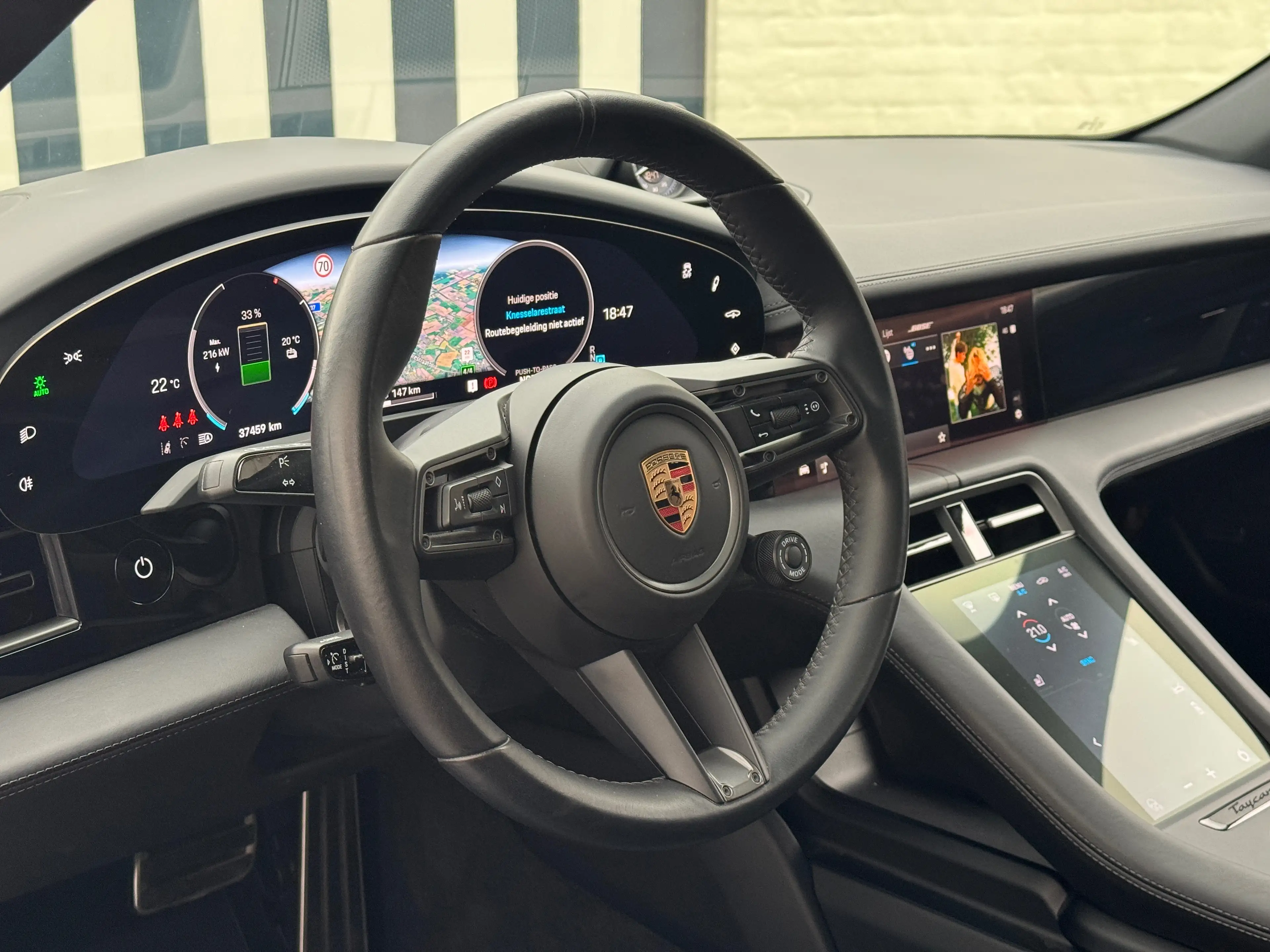 Porsche Taycan 4S Sport Turismo - New model — photo 12