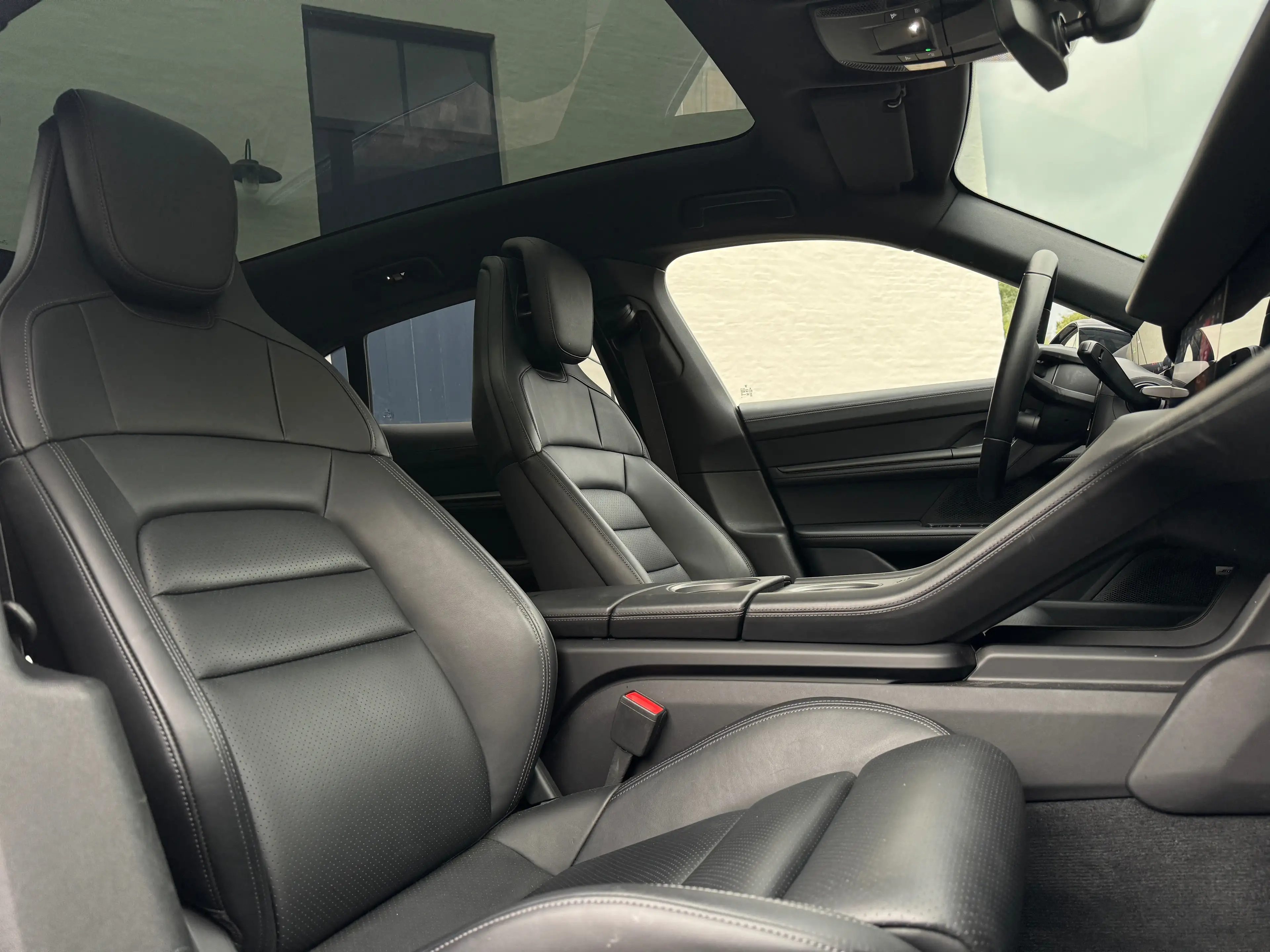 Porsche Taycan 4S Sport Turismo - New model — photo 10